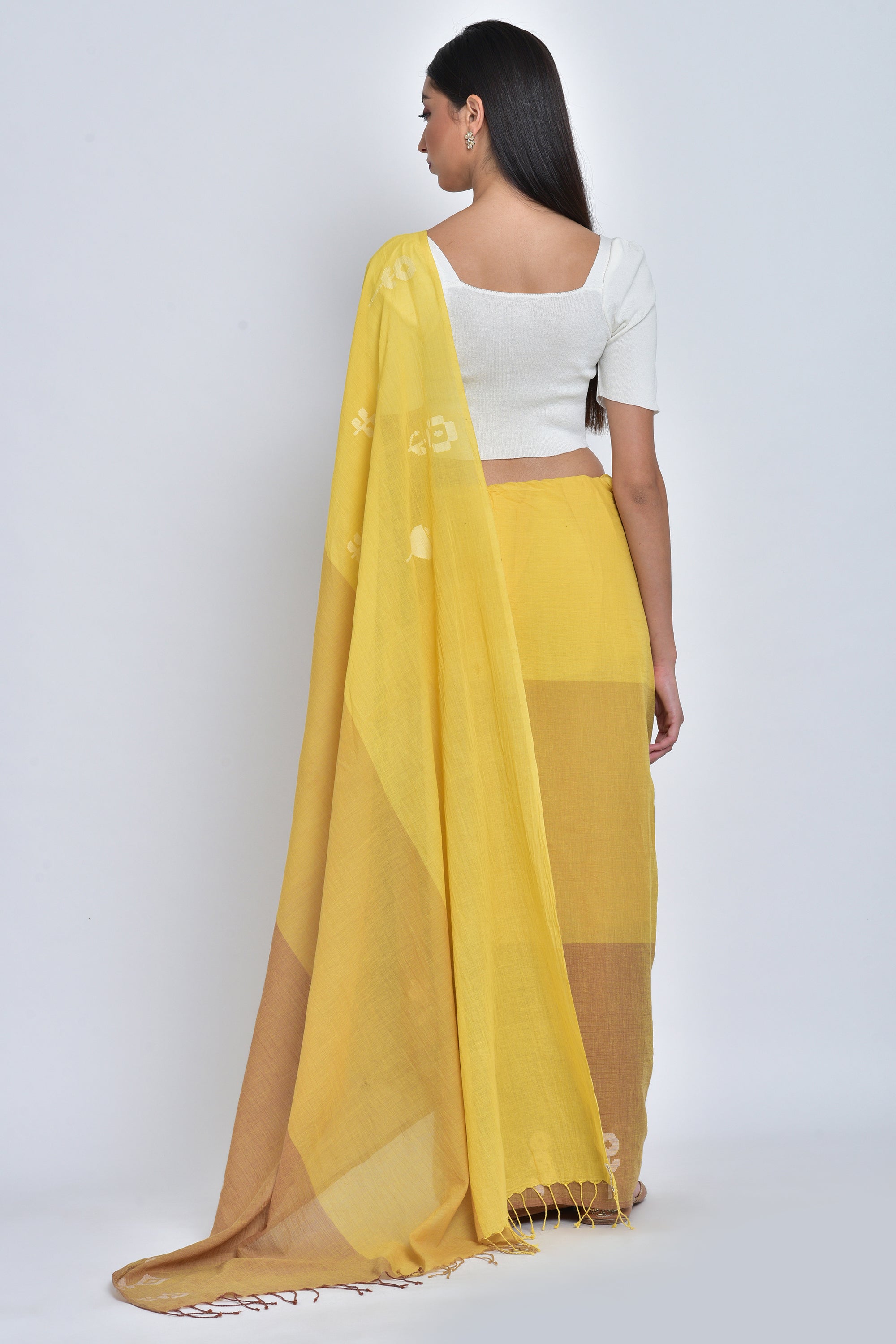 Aarya I Handwoven Jamdani Organic Cotton Sari - kavana.in